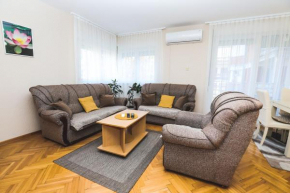 LOTUS (dvosoban apartman)